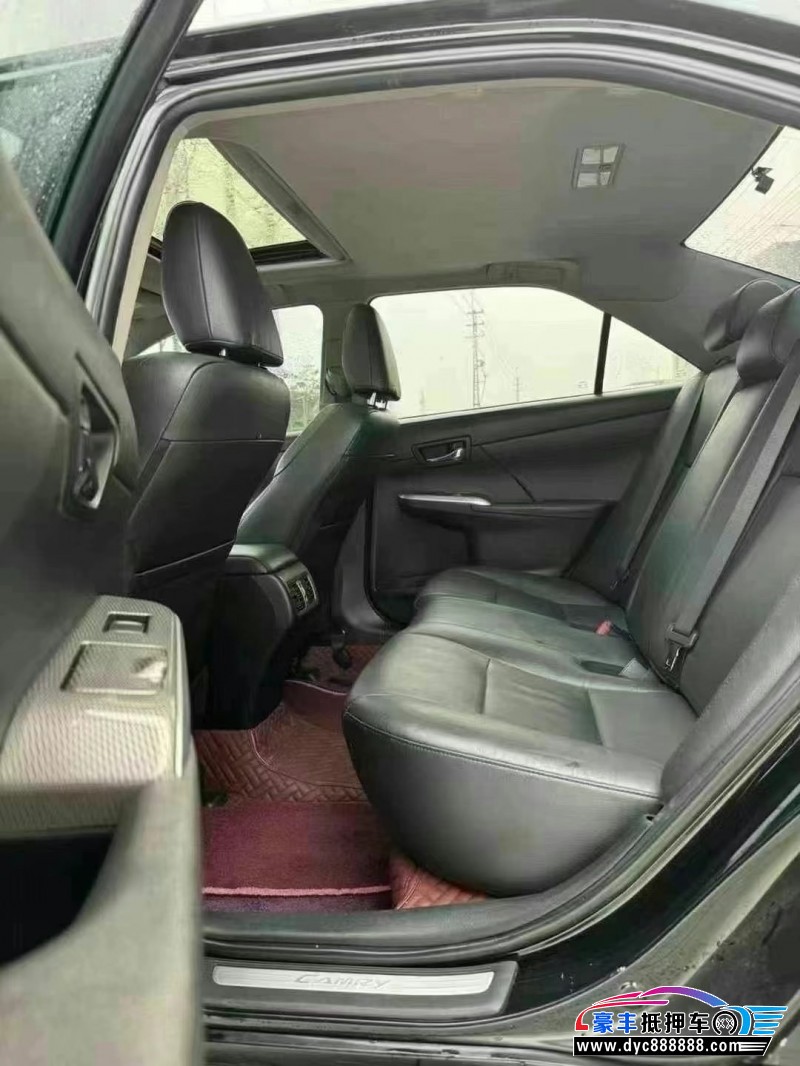 15年丰田凯美瑞轿车抵押车出售