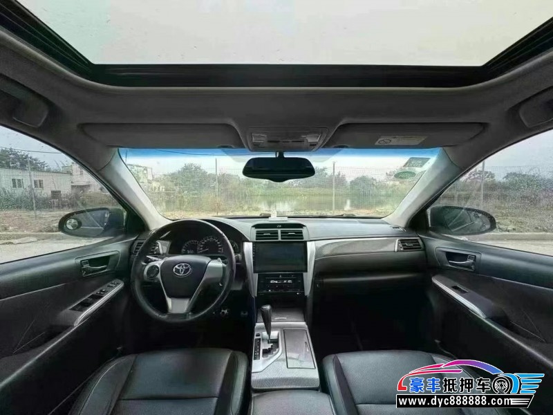 15年丰田凯美瑞轿车抵押车出售