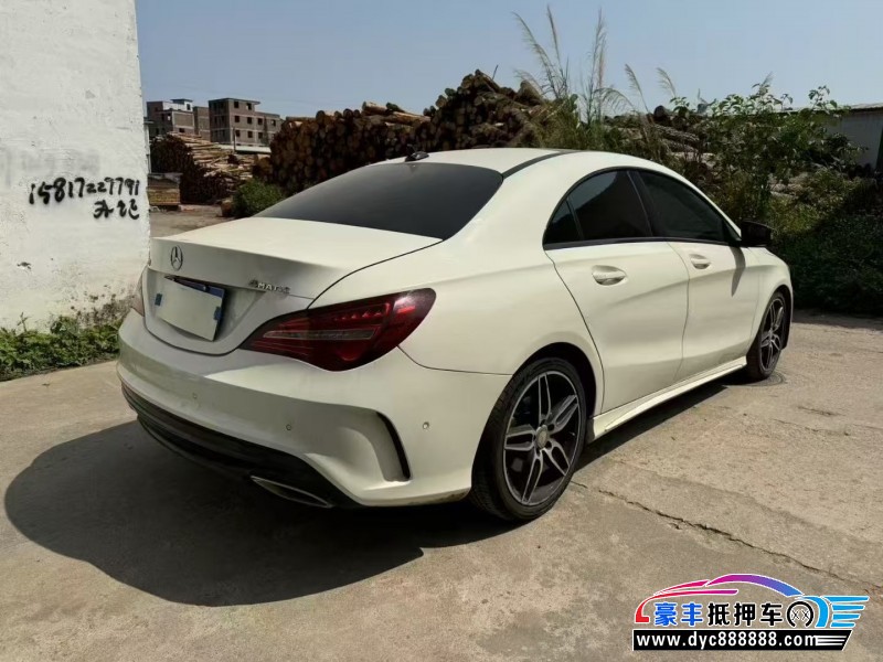 17年奔驰CLA轿车抵押车出售