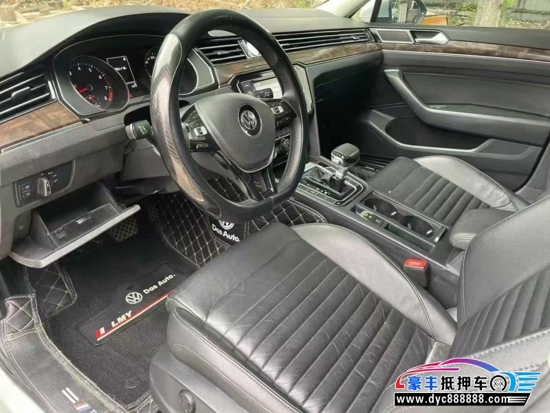 18年大众迈腾轿车抵押车出售