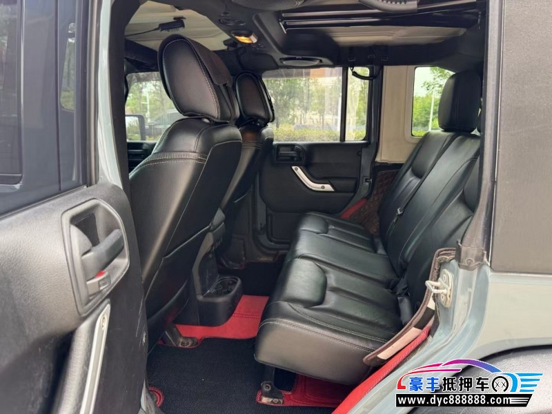 14年Jeep牧马人轿车抵押车出售