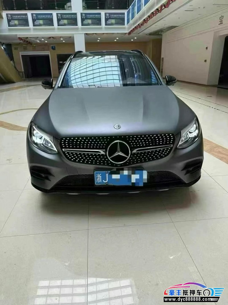 17年奔驰GLC轿车抵押车出售