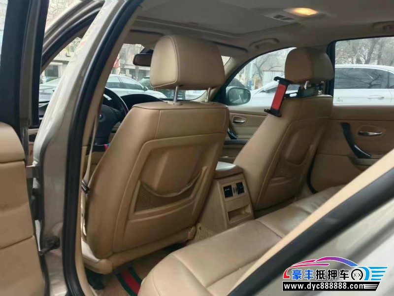 11年宝马3系轿车抵押车出售