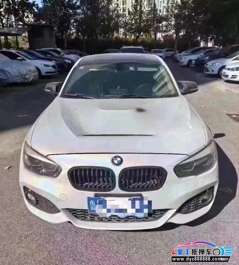 抵押车出售15年宝马1系轿车