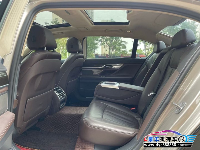 16年宝马7系轿车抵押车出售