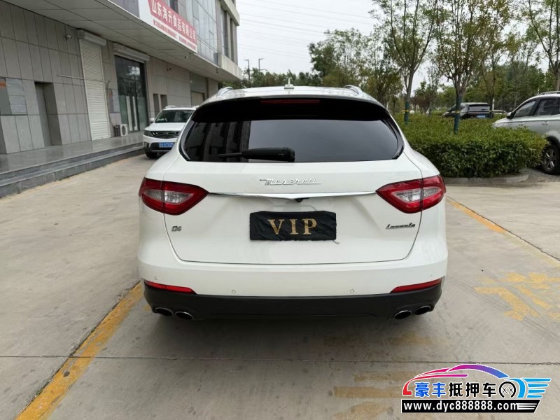 18年玛莎拉蒂莱万特轿车抵押车出售