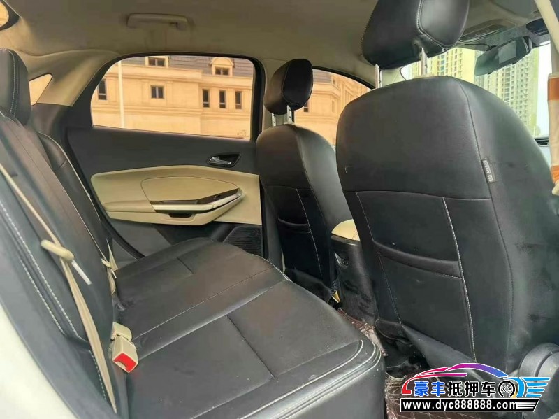 17年福特福睿斯轿车抵押车出售