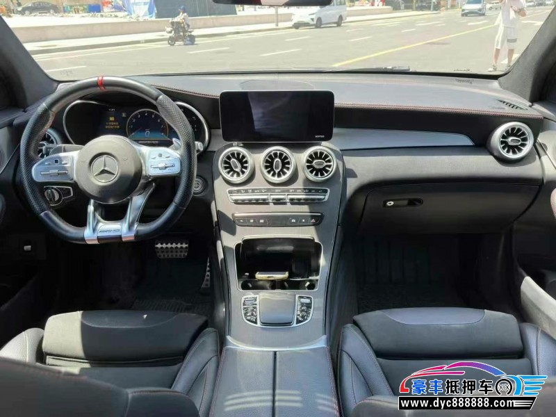 21年奔驰GLC轿车抵押车出售