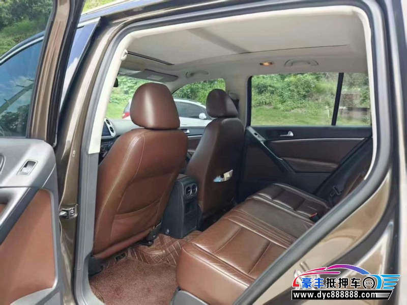 15年大众途观轿车抵押车出售