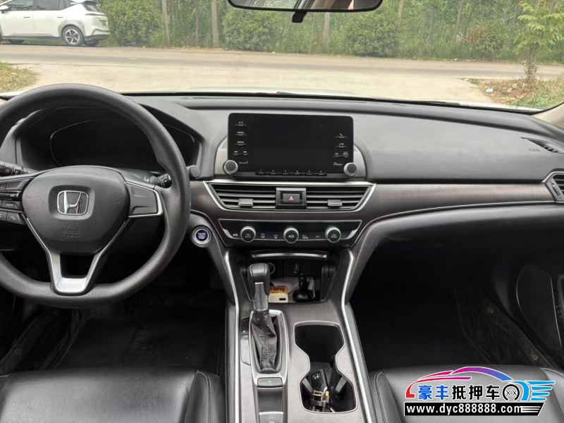 20年本田雅阁轿车抵押车出售