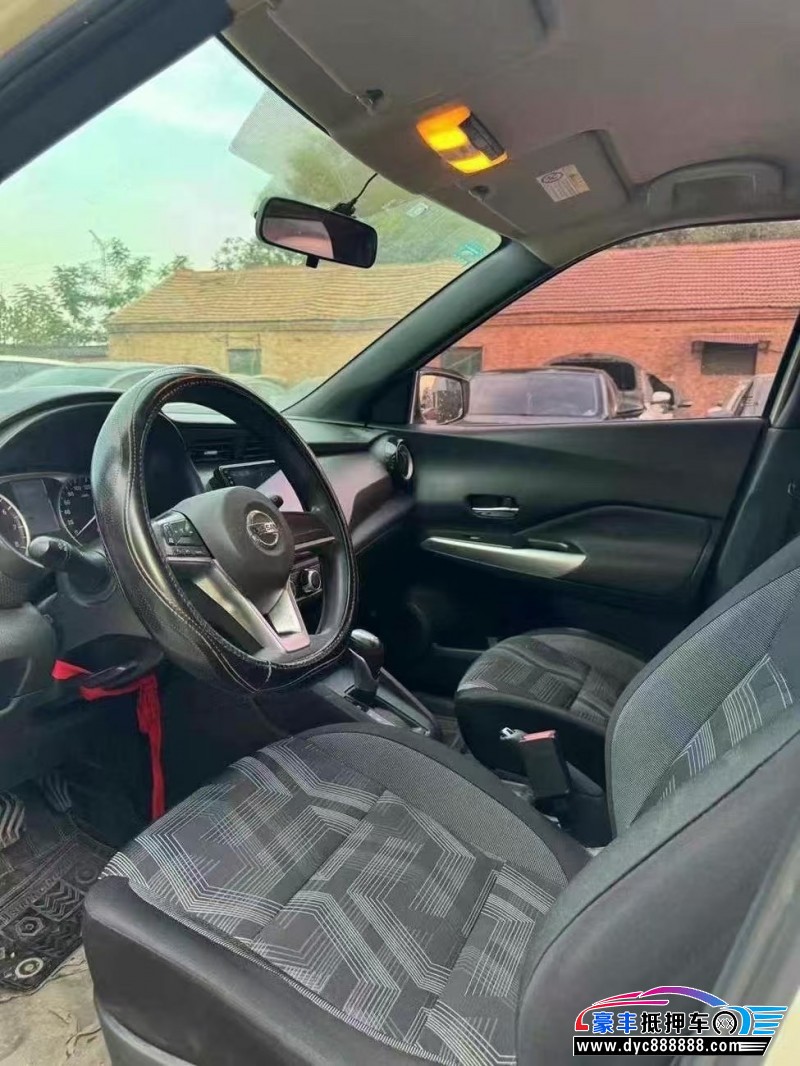 19年日产劲客轿车抵押车出售