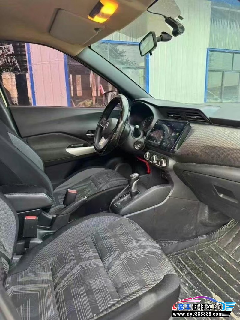 19年日产劲客轿车抵押车出售