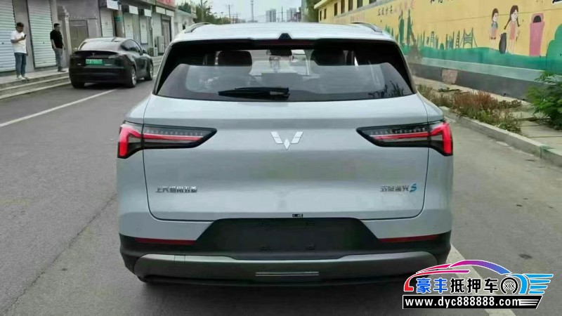 25年五菱星光轿车抵押车出售