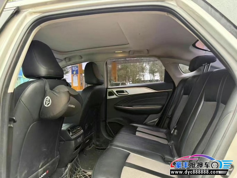 22年埃安魅S580轿车抵押车出售
