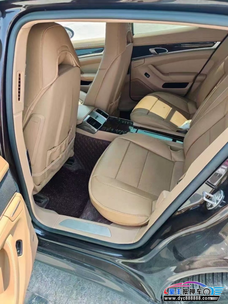 11年保时捷帕纳梅拉轿车抵押车出售