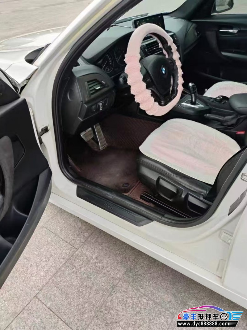 13年宝马1系轿车抵押车出售