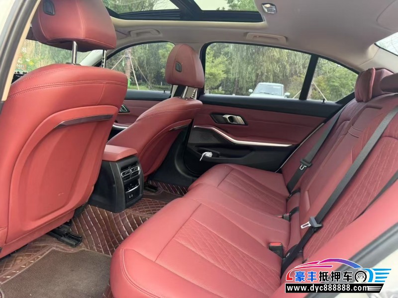 23年宝马3系轿车抵押车出售