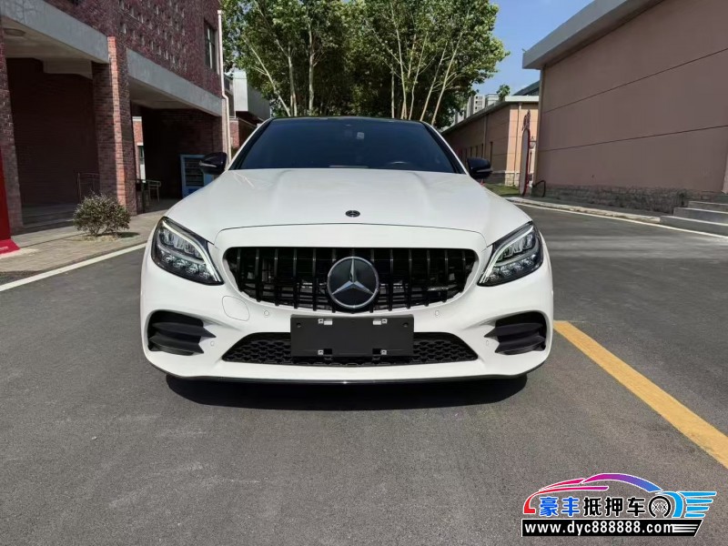 20年奔驰C轿车抵押车出售