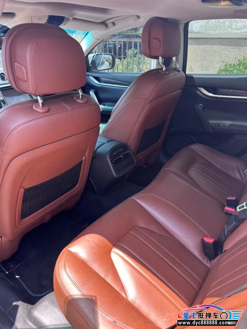 15年玛莎拉蒂Ghibli轿车抵押车出售