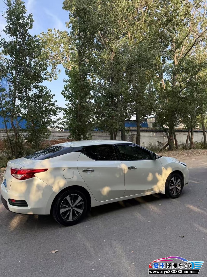 20年日产蓝鸟轿车抵押车出售