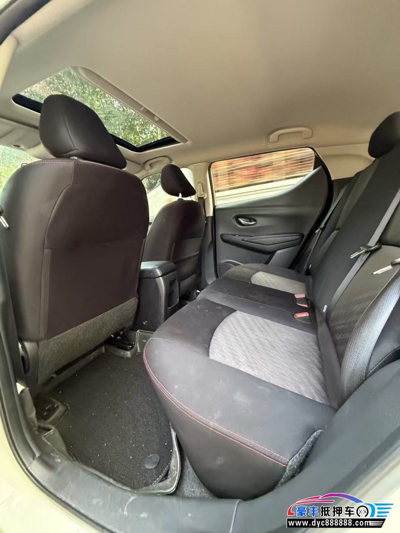 20年日产蓝鸟轿车抵押车出售