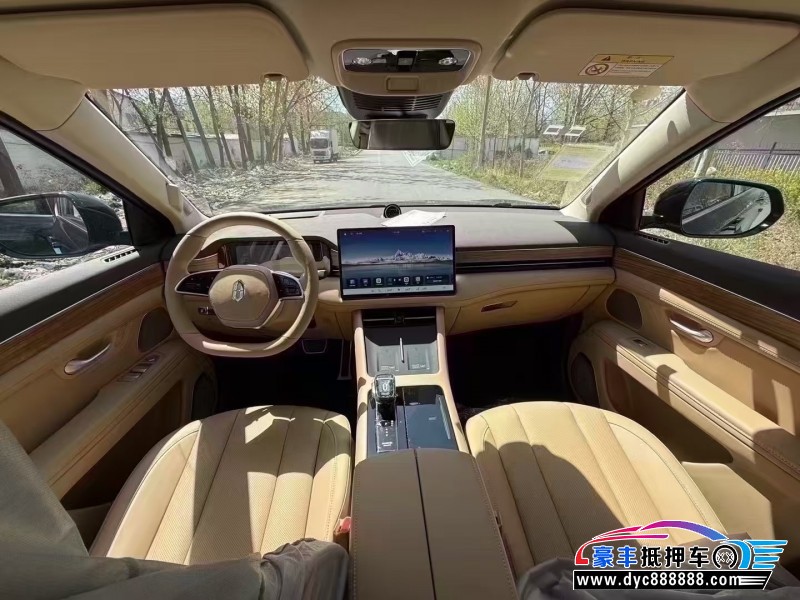 25年华为问界轿车抵押车出售