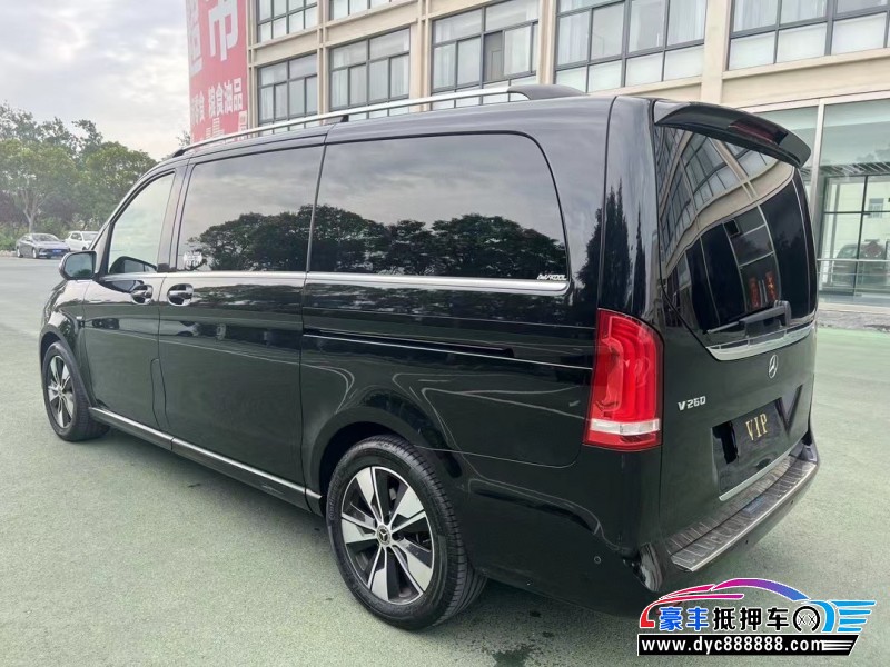 21年奔驰V轿车抵押车出售