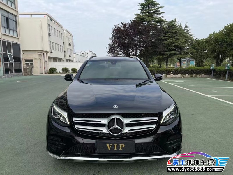 18年奔驰GLC轿车抵押车出售