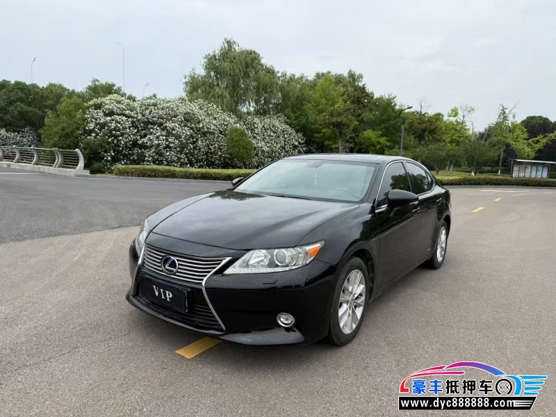 14年雷克萨斯ES轿车抵押车出售