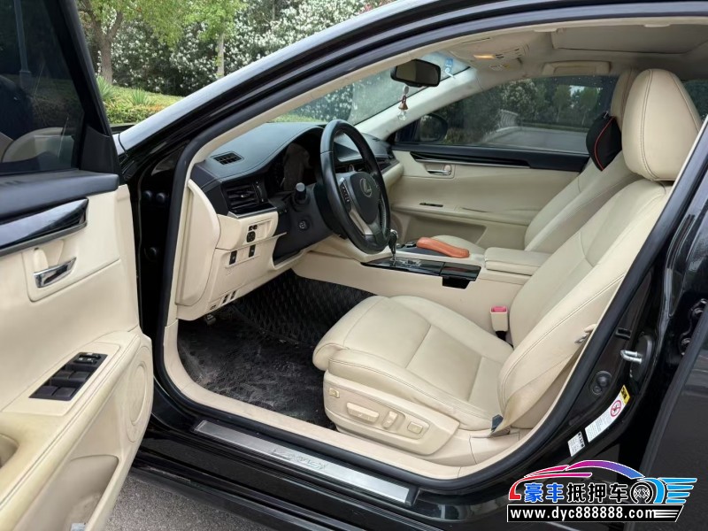 14年雷克萨斯ES轿车抵押车出售