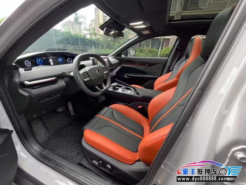 24年长安长安UNI轿车抵押车出售