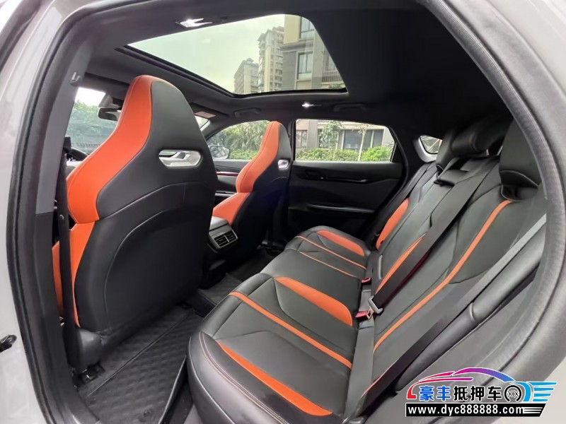 24年长安长安UNI轿车抵押车出售