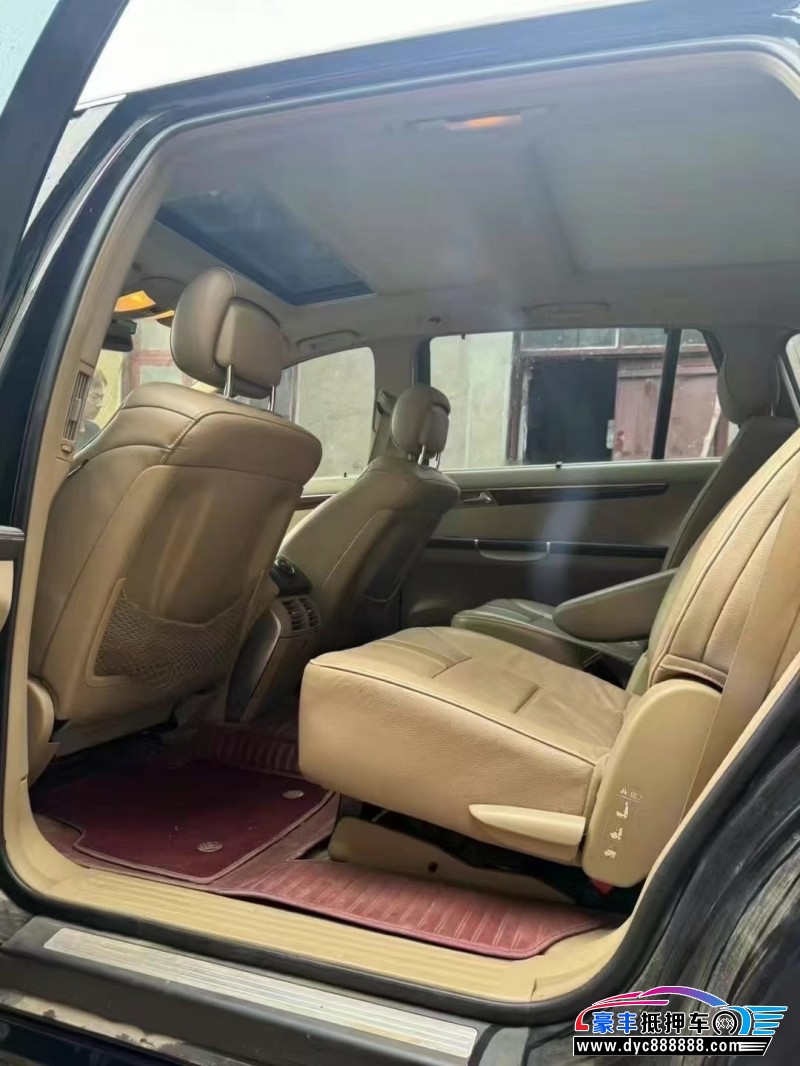 12年奔驰R轿车抵押车出售