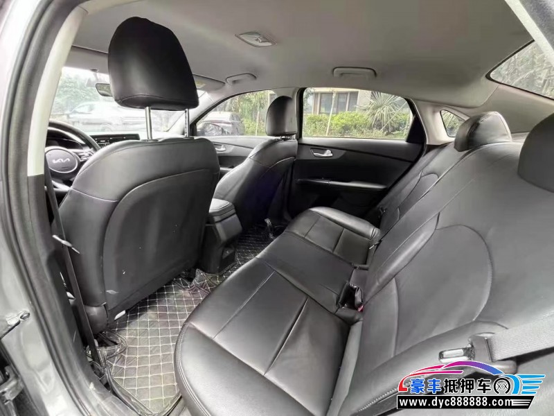 23年起亚K3轿车抵押车出售