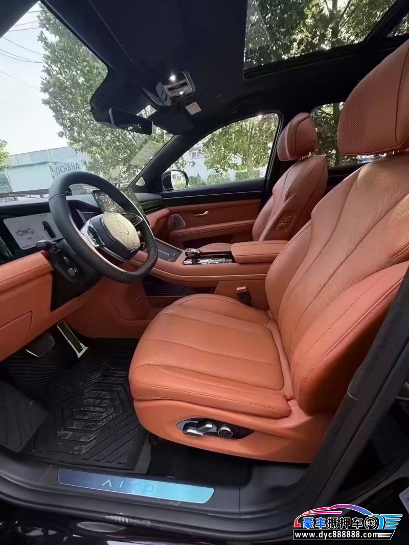 25年华为问界轿车抵押车出售