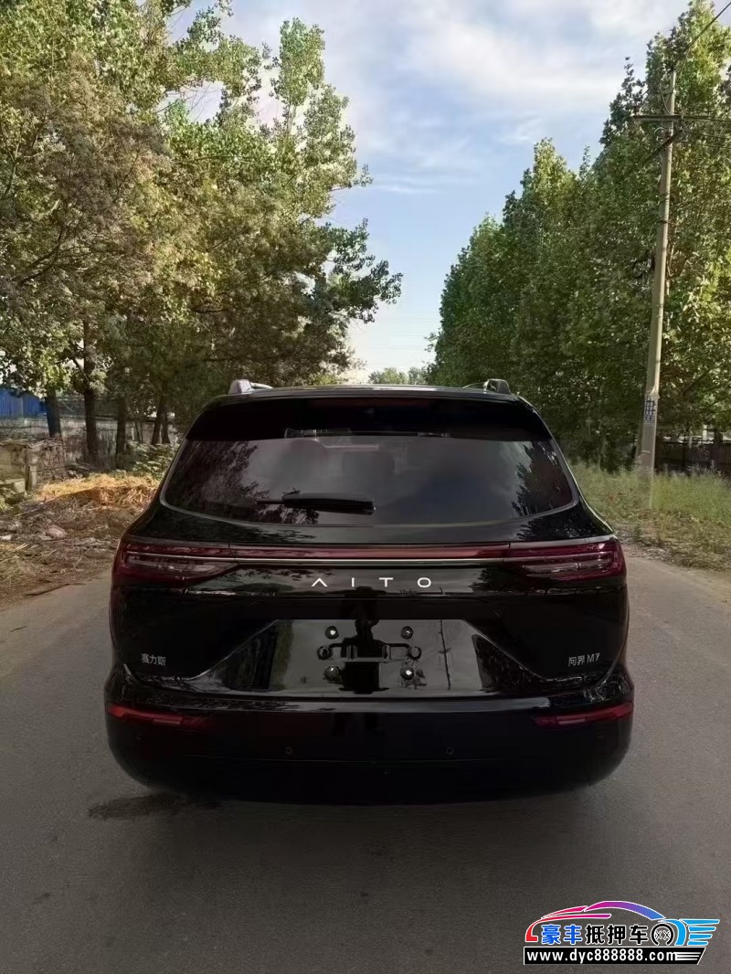 25年华为问界轿车抵押车出售