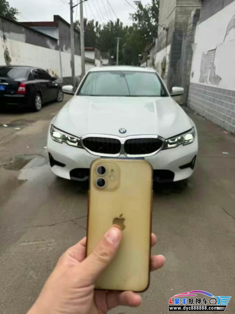 22年宝马3系轿车抵押车出售