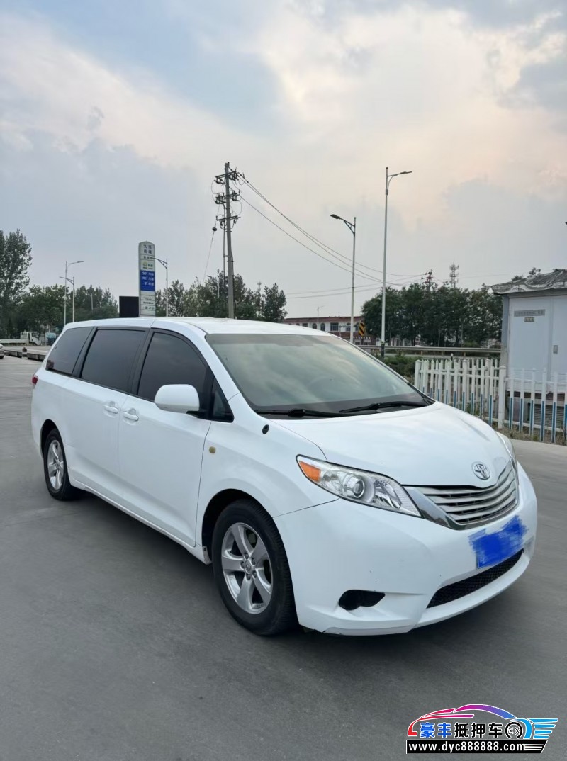 14年丰田塞纳轿车抵押车出售