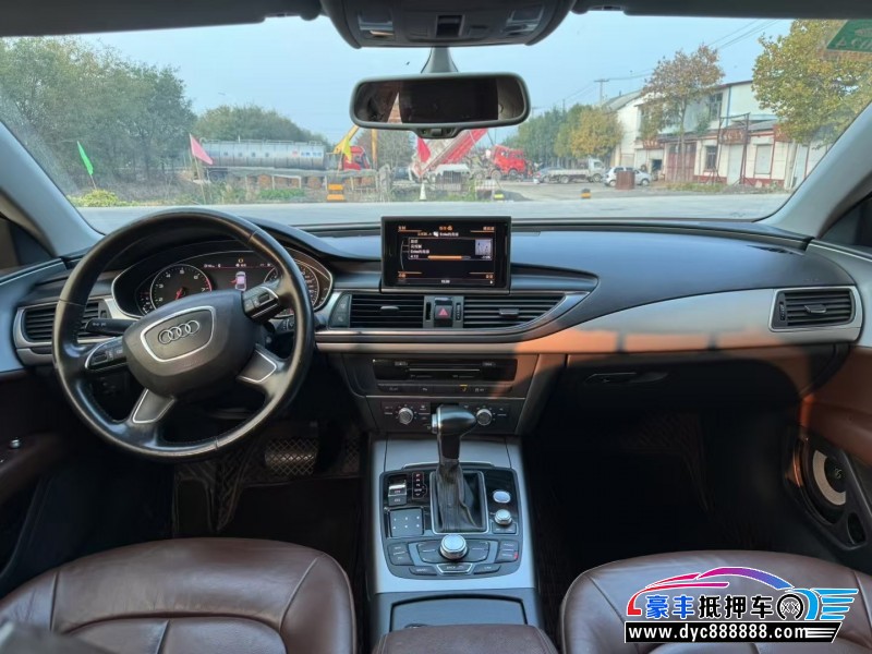 13年奥迪A7轿车抵押车出售