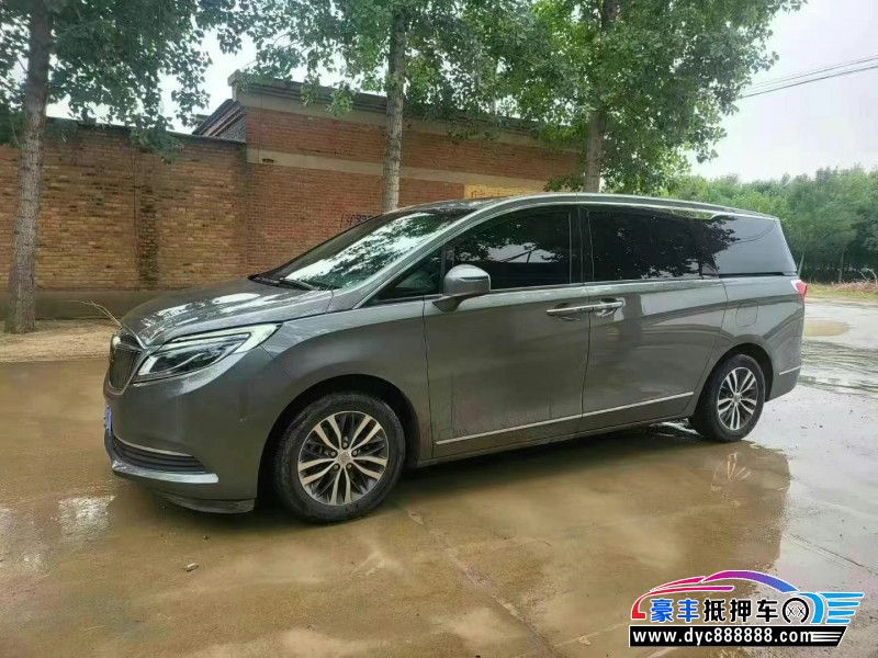 17年别克GL8轿车抵押车出售