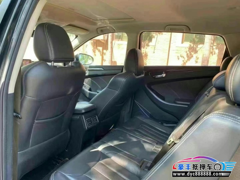 19年东风风光580轿车抵押车出售