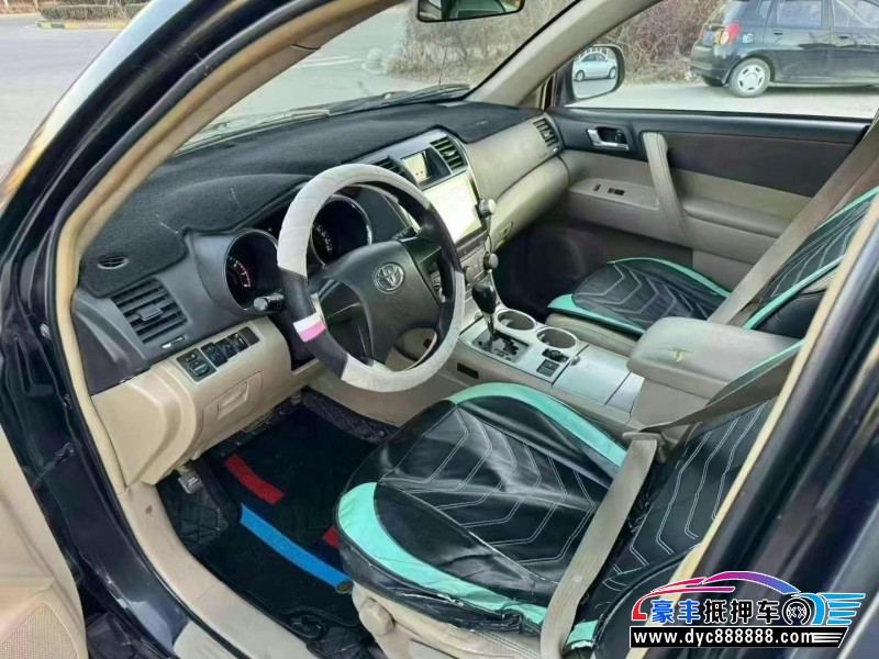 13年丰田汉兰达轿车抵押车出售