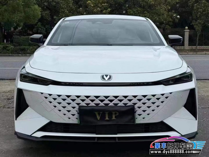 25年长安长安UNI轿车抵押车出售