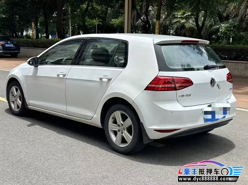 16年大众高尔夫轿车抵押车出售