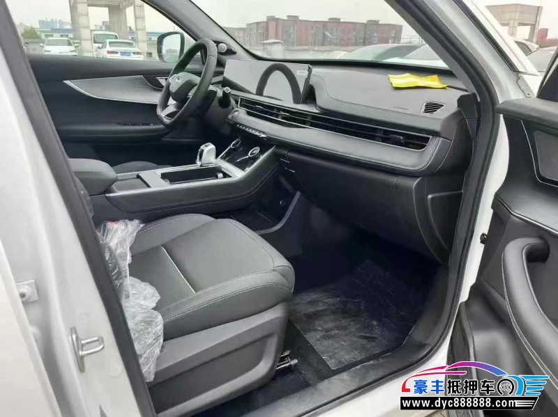 25年奇瑞瑞虎7轿车抵押车出售