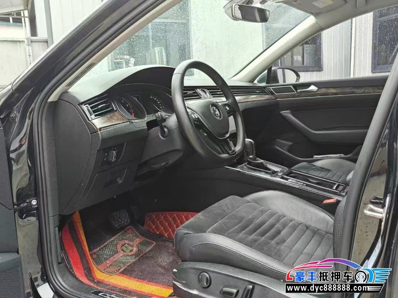 18年大众迈腾轿车抵押车出售