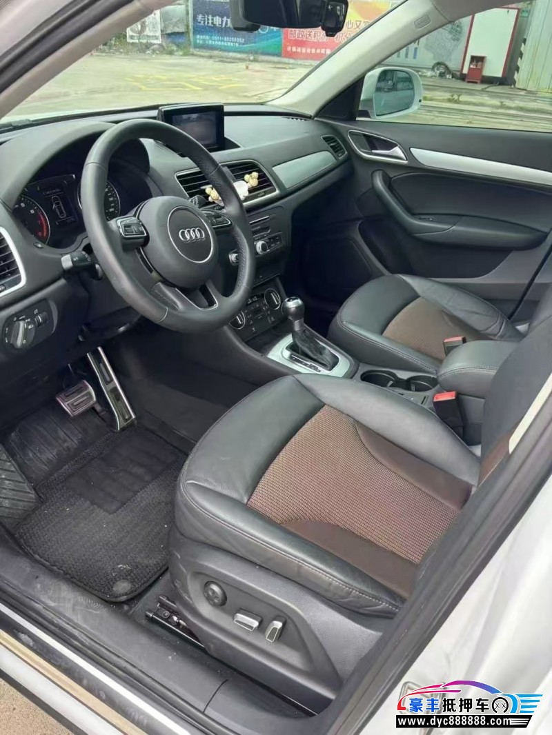18年奥迪Q3轿车抵押车出售