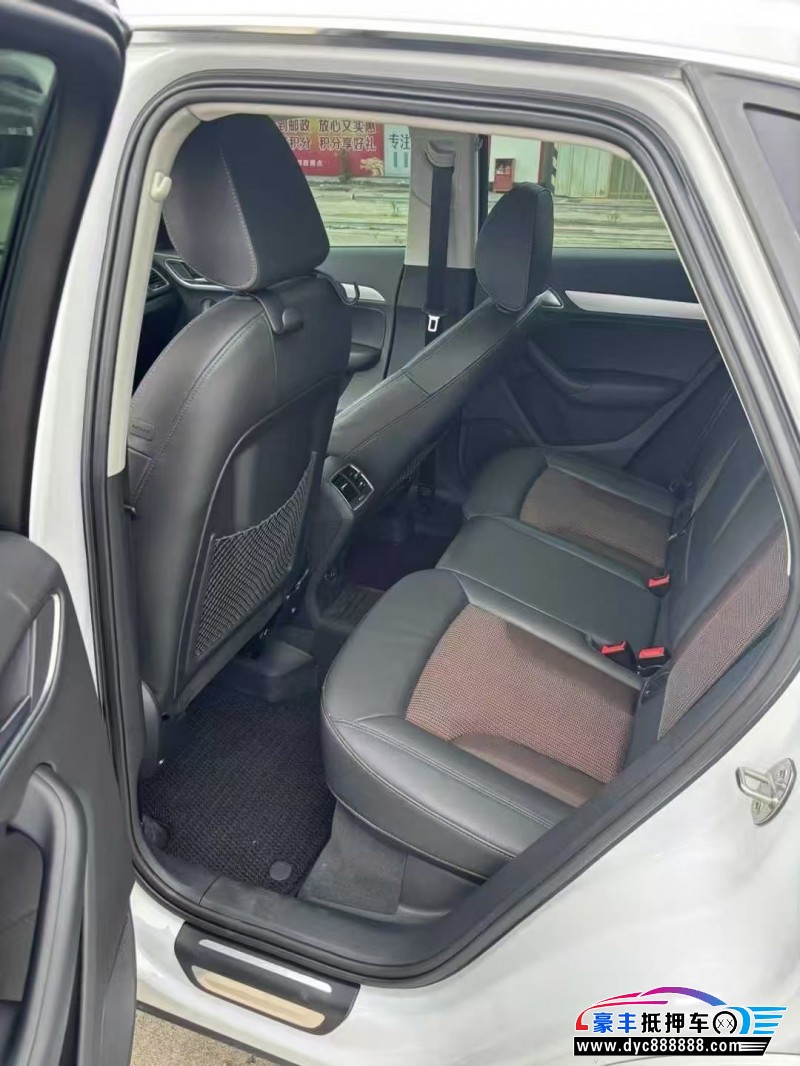 18年奥迪Q3轿车抵押车出售