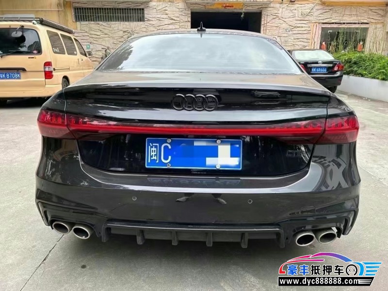 22年奥迪A7轿车抵押车出售