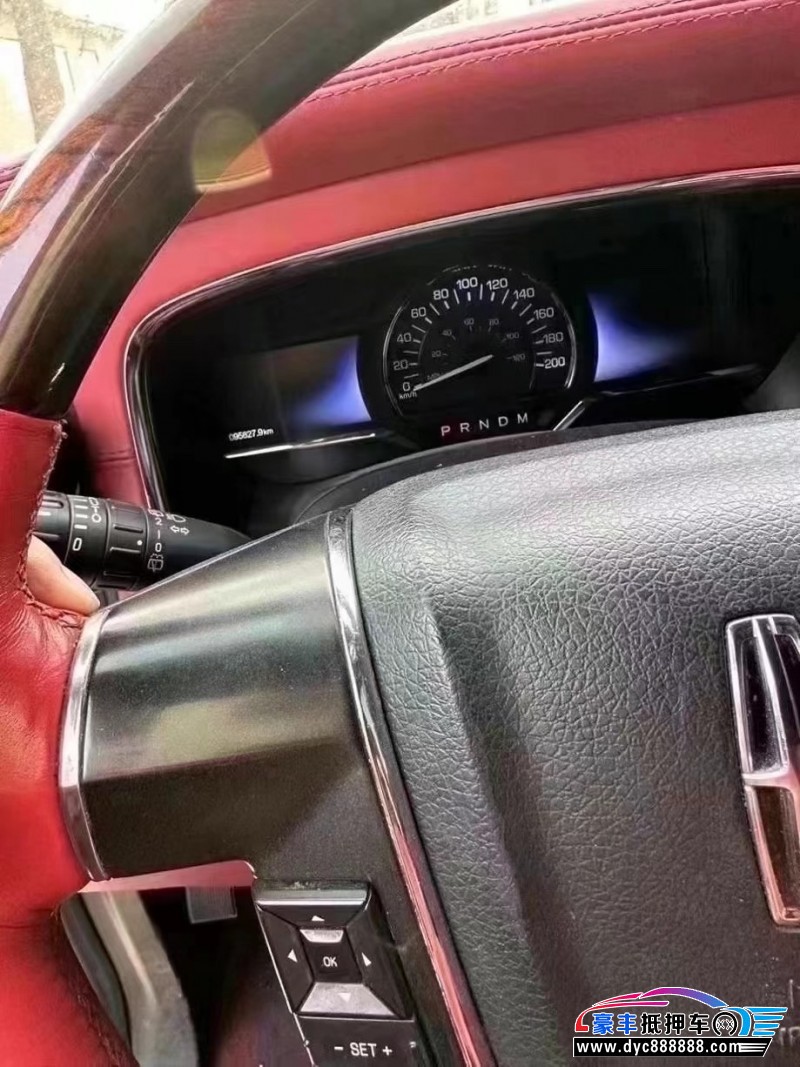 18年林肯领航员轿车抵押车出售